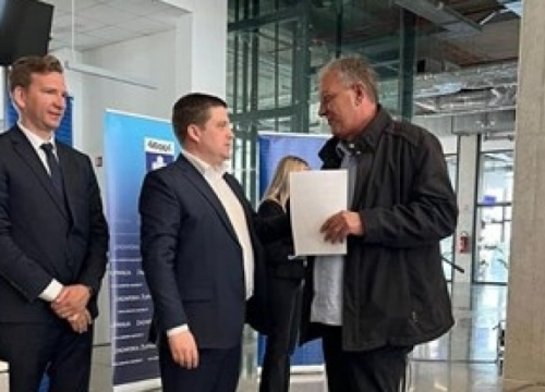 Vodički gradonačelnik Ante Cukrov potpisao ugovor o sufinanciranju uređenja igrališta u Šepurini