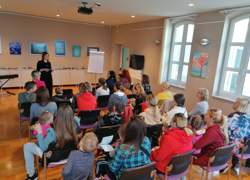 U Vodicama održan prvi sat hrvatskog jezika za izbjeglice iz Ukrajine