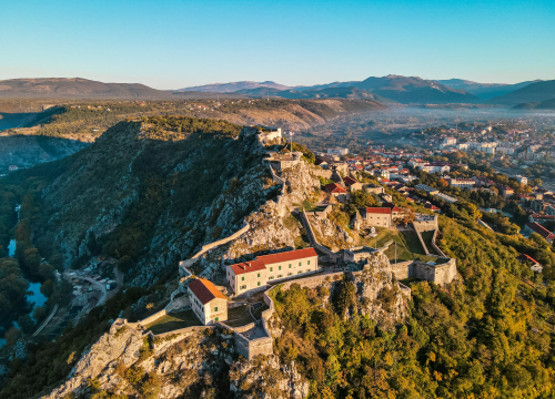 Uskrsni vikend u Kninu: Posjetite Kninsku tvrđavu i osvojite besplatan ručak!