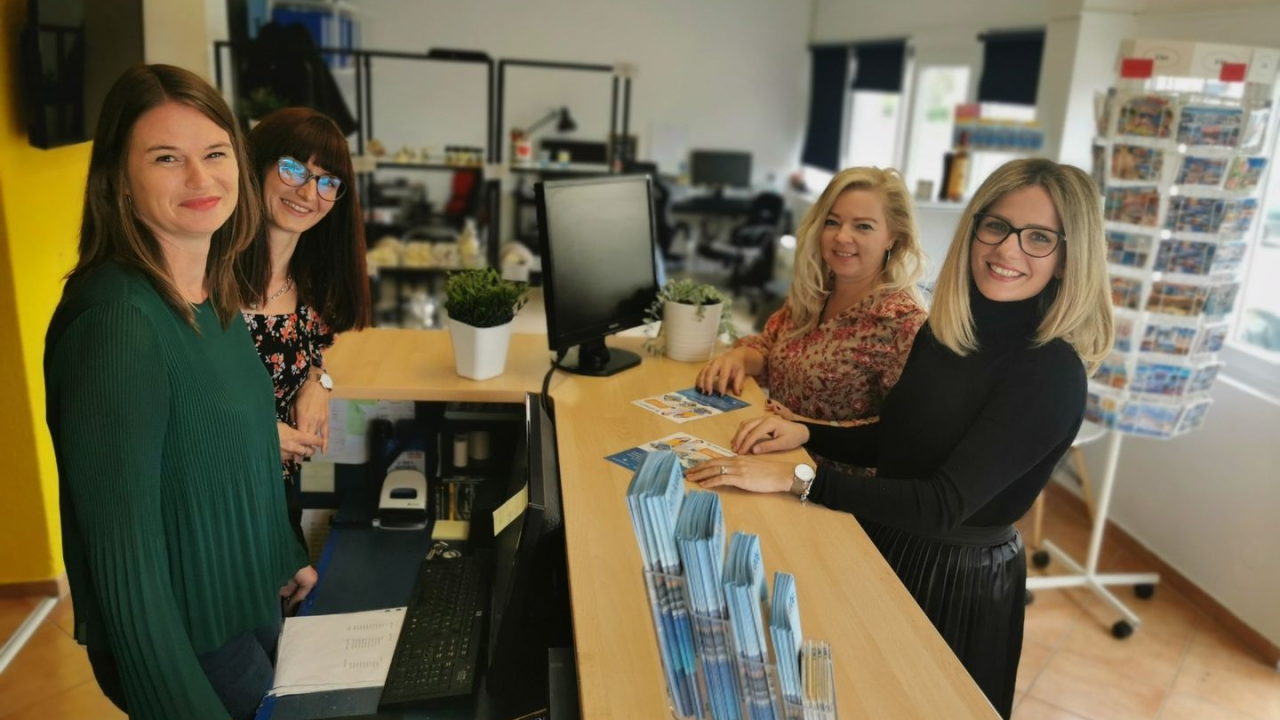 Saznajte razlike između turističke agencije Adriagate i Channel managera!