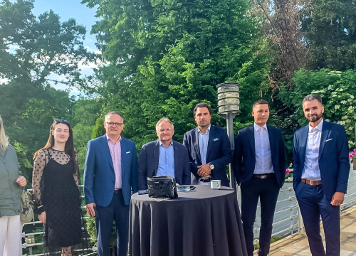 Fotografija 12 - Uspješna tvrtka Karl Dietz iz Kijeva organizirala gala događaj u rezidenciji češkog Veleposlanika!