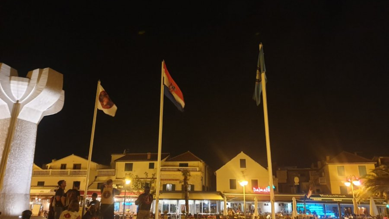 Podizanjem zastava Moto klub Okit započeo obilježavanje 25. godišnjice