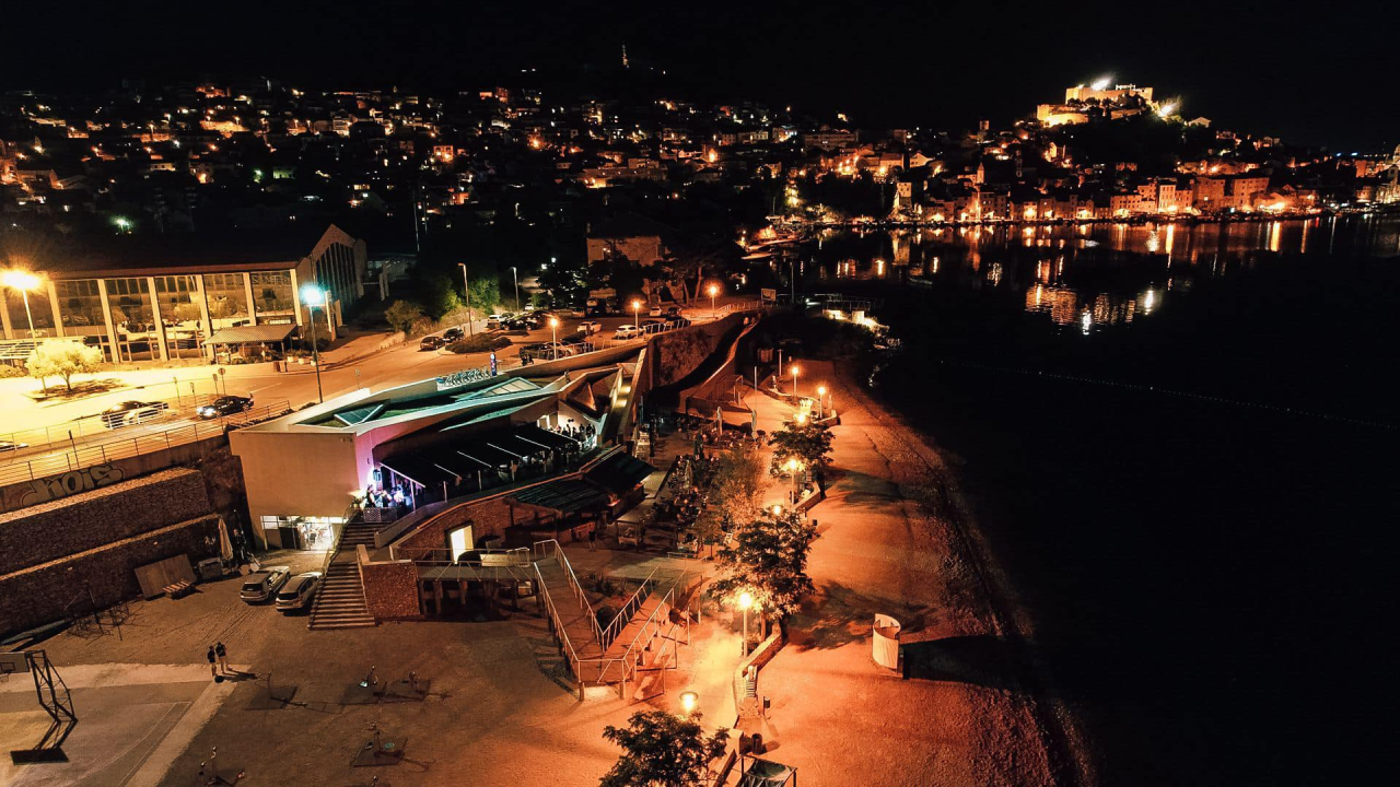 Petrus na Banju u novom ruhu: Uživajte u beach baru & night clubu na najboljoj lokaciji!