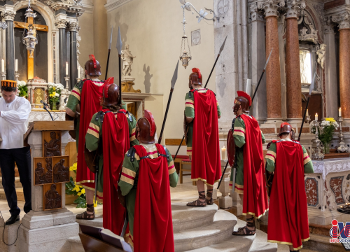 Fotografija 4 - Procesijom kroz mjesto u Vodicama proslavljeno Tijelovo