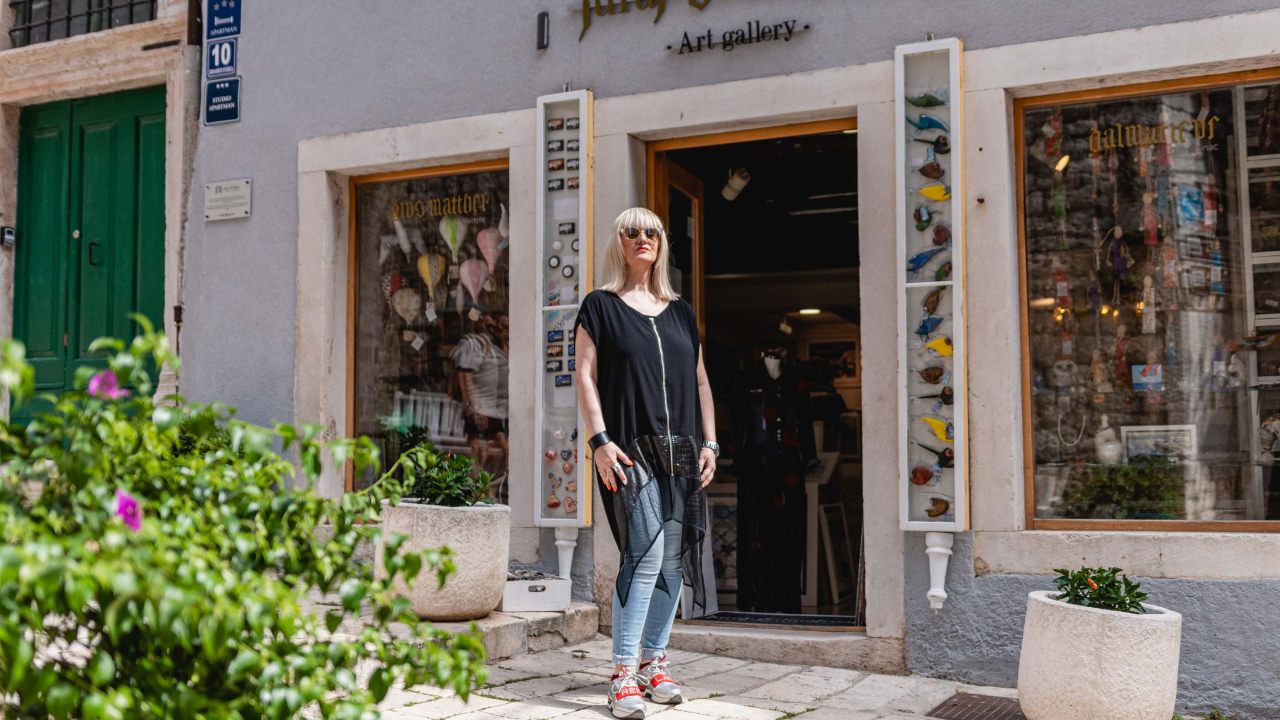 ‘Žena’ i ‘Crkva sv. Barbare’: Ljeto u Galeriji Juraj Dalmatinac donosi promotivne cijene umjetnina