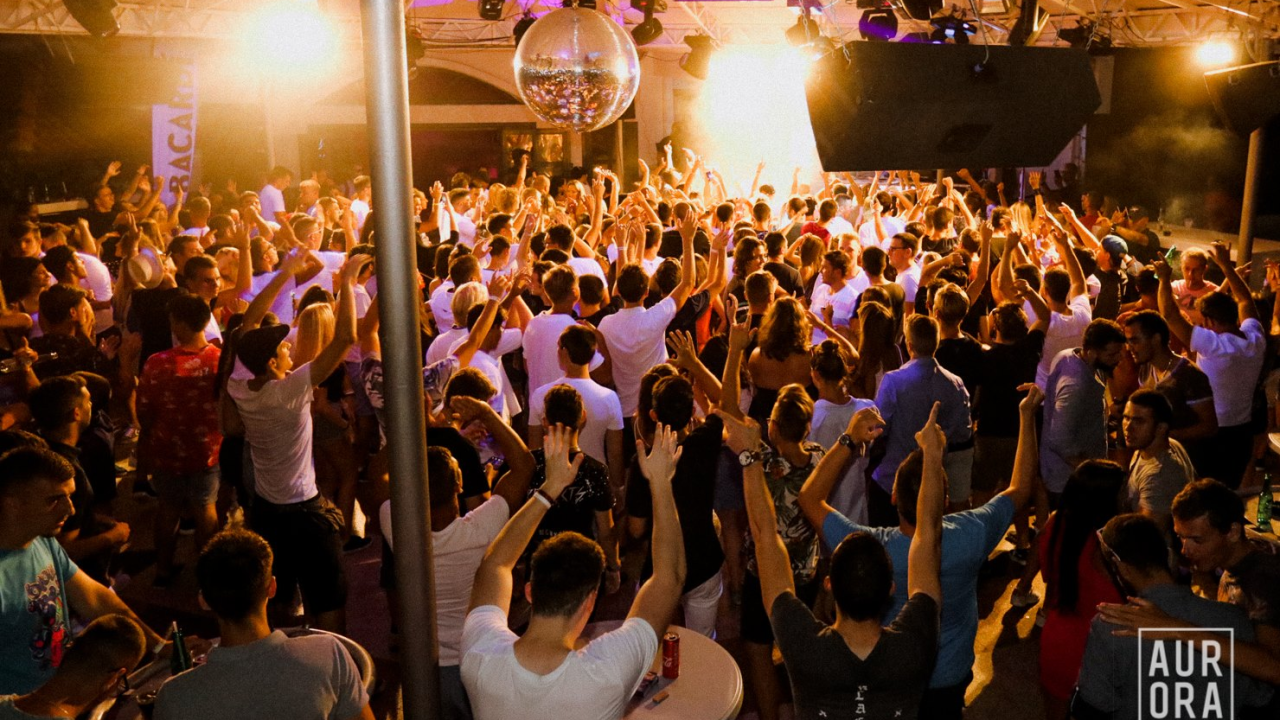 Matija Cvek ovo će ljeto održati koncert u omiljenom noćnom klubu u Primoštenu!