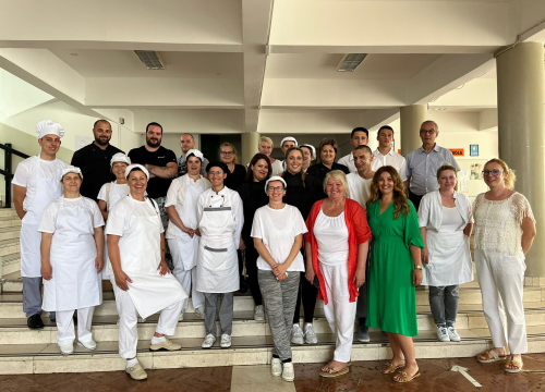 Polaznici POU Šibenik uspješno završili program prekvalifikacije za kuhare, konobare, pekare i slastičare!