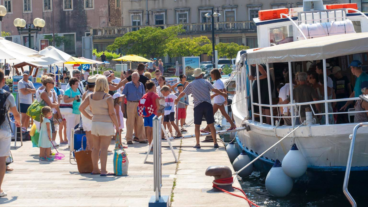 Novi raspored brodske pruge za Jadriju: Više polazaka u oba smjera