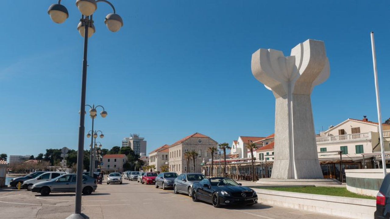 Grad Vodice financira nabavu radnih bilježnica za učenike osnovnih škola