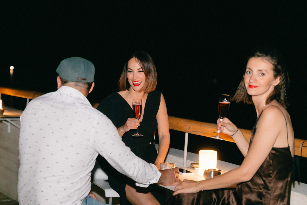 Uživajte u jedinstvenom ambijentu Roof Bara by Moet & Chandon u D-Resortu!