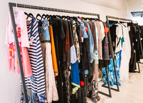 Fotografija 18 - Murtićev apstraktni brod i Vežin pejzaž potražite u Galeriji Juraj Dalmatinac