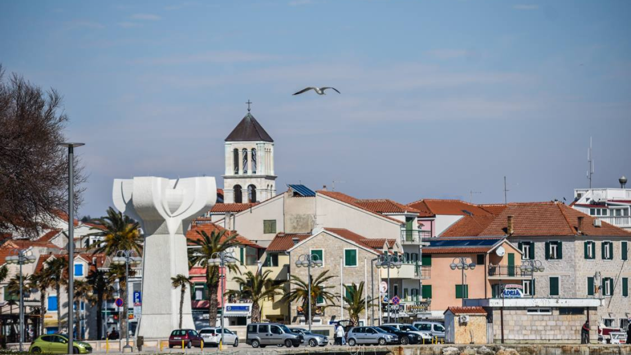 Grad Vodice osigurava besplatne radne materijale za osnovnoškolce