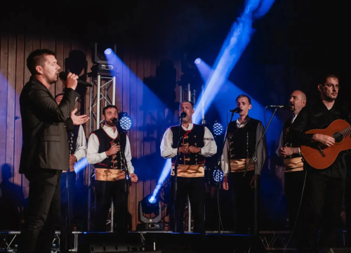 Večer dalmatinskih klapa i ove godine u Vodicama