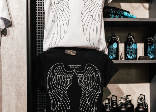 Fotografija 13 - Šibenske tvrđave imaju najbolje darove i suvenire: Posteri, potići, majice, torbe, šalice i nakit, sve unikatno i maštovito!