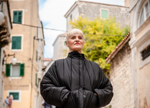 Fotografija 13 - U Galeriju Juraj Dalmatinac stigle zimske kolekcije odjeće i jesenski popusti na slike