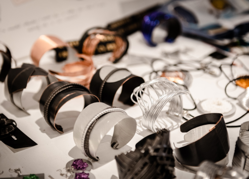 Fotografija 26 - U Galeriju Juraj Dalmatinac stigle zimske kolekcije odjeće i jesenski popusti na slike