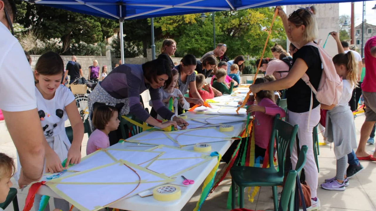 Prvić Luka: Veliki broj posjetitelja na festivalu 'Kreativni dani Fausta Vrančića'