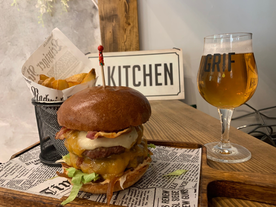 Dobrodošli na dane burgera u Bavi!