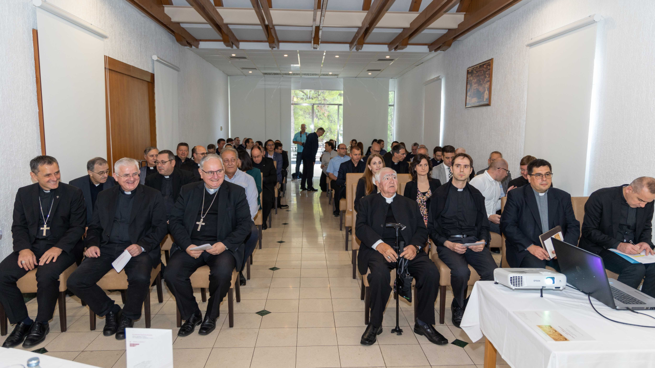 U Vodicama započeo međunarodni znanstveni simpozij crkvenih pravnika