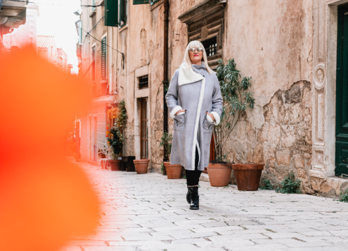Fotografija 8 - Garderobu osvježite dizajnerskim komadima iz Galerije Juraj Dalmatinac, dom umjetninama po super cijenama