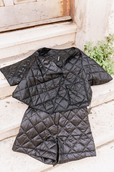 Garderobu osvježite dizajnerskim komadima iz Galerije Juraj Dalmatinac, dom umjetninama po super cijenama