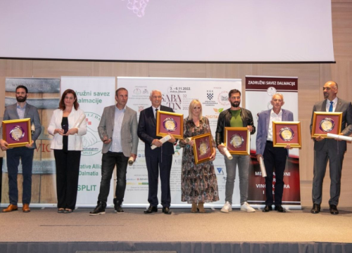 U Vodicama otvorena 32. Sabatina: Pet priznanja vinogradarima i vinarima iz županije