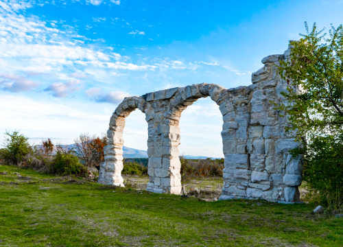 Fotografija 3 - Knin je doživio turistički rast: Sve više posjetitelja otkriva njegove čari