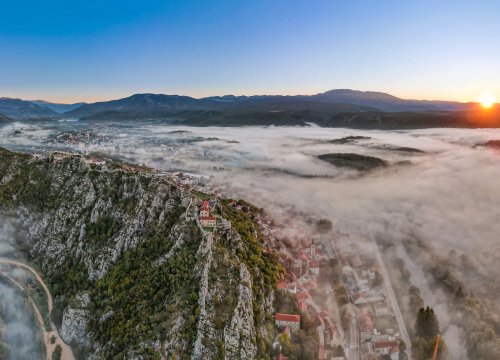 Fotografija 14 - Knin je doživio turistički rast: Sve više posjetitelja otkriva njegove čari