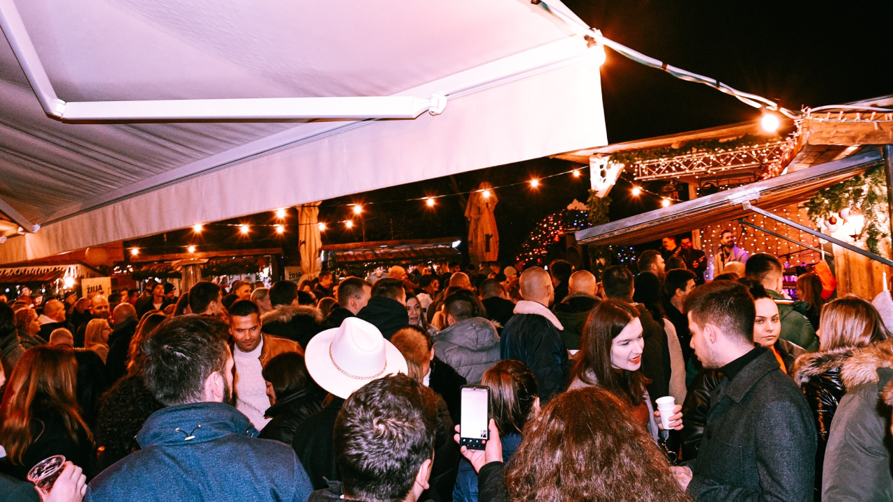 Božićni Šušur donosi vrhunsku zabavu: Koncerti, dobra spiza, dječji program i gledanje nogometa na rivi!