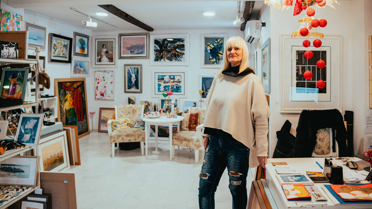 Galerija Juraj Dalmatinac ima savršene unikatne poklone i popust na umjetničke slike