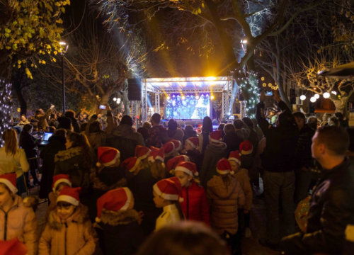 Fotografija 2 - Koncertom Tomislava Bralića i klape Intrade  sinoć počeo Advent u Vodicama