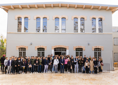 Zagrebački fakultet odveo brucoše na luksuzan izlet u Istru, a slijedi izlet u Plitvice Holiday Resort
