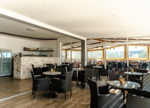 Fotografija 14 - Posjetite novootvorenu pečenjaru Kod Bačića u Njivicama!