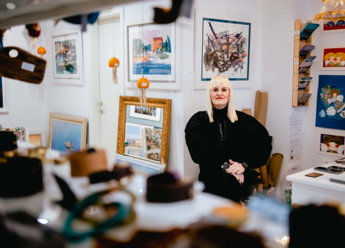 Proljeće u Galeriji Juraj Dalmatinac donosi slikarsku poetsku fantastiku po sniženoj cijeni