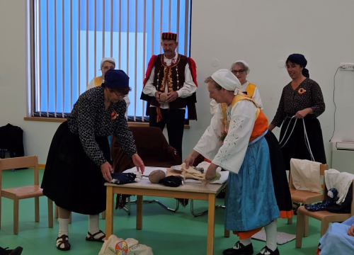 Fotografija 5 - Vodički mališani učili o starim običajima: Igralo se na laštik, ali i ponovila vodiška abeceda