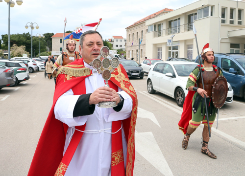 Fotografija 4 - U Vodicama proslavljeni Našašće svetog križa i Dana grada