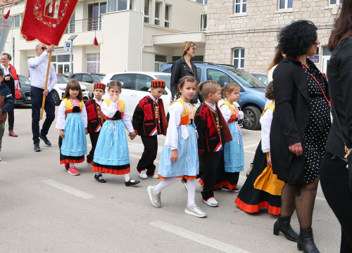 Fotografija 9 - U Vodicama proslavljeni Našašće svetog križa i Dana grada