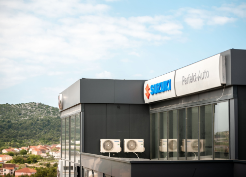 Fotografija 8 - U Bilicama otvoren novi prodajno izložbeni salon SUZUKI: 'Japanska kvaliteta dolazi do izražaja'