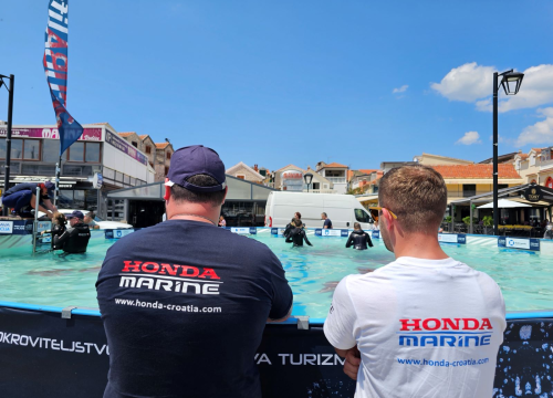 Fotografija 7 - Pogled u plavo oduševio Vodičane: Besplatna probna ronjenja za posjetitelje i eko akcija