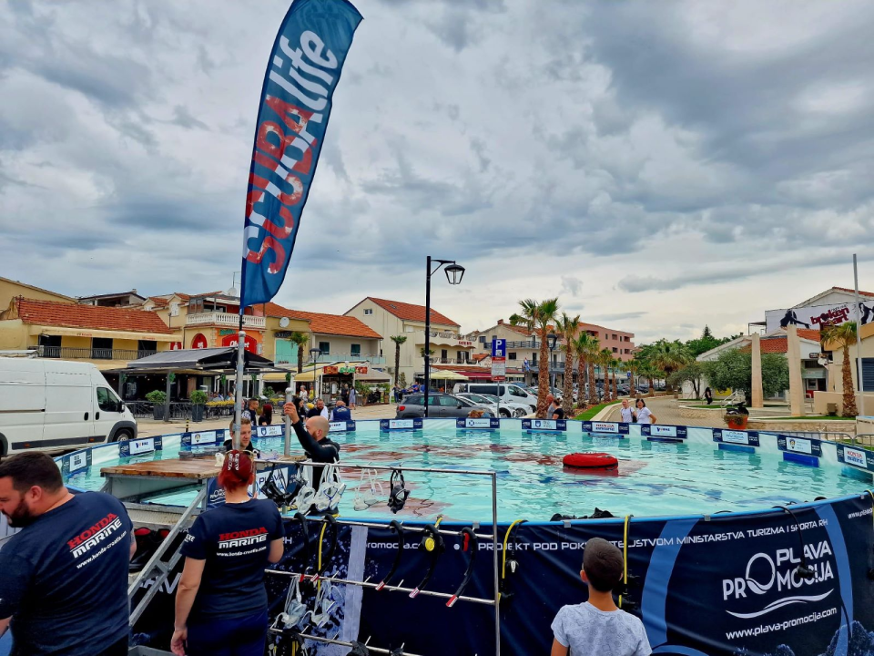 Pogled u plavo oduševio Vodičane: Besplatna probna ronjenja za posjetitelje i eko akcija