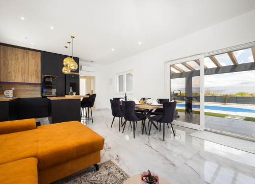 Fotografija 2 - Obratite se agenciji Dalmatian Towns i popunite svoj apartman cijelu sezonu!