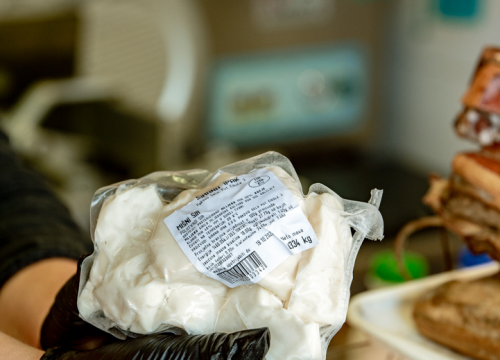 Fotografija 16 - Delikatese Petrović sa šibenske pijace proširile svoju ponudu: Traže i vozača na neodređeno vrijeme