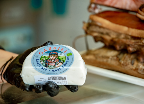 Fotografija 18 - Delikatese Petrović sa šibenske pijace proširile svoju ponudu: Traže i vozača na neodređeno vrijeme