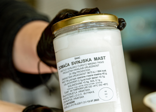 Fotografija 20 - Delikatese Petrović sa šibenske pijace proširile svoju ponudu: Traže i vozača na neodređeno vrijeme