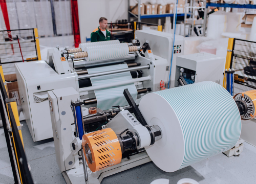 Pokrenuli posao u pandemiji pa postali najveći proizvođač papirnatih slamki na tržištu