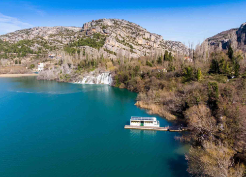 Biciklom, hodom ili brodom – načini su na koji možete obilaziti Nacionalni parka „Krka“!