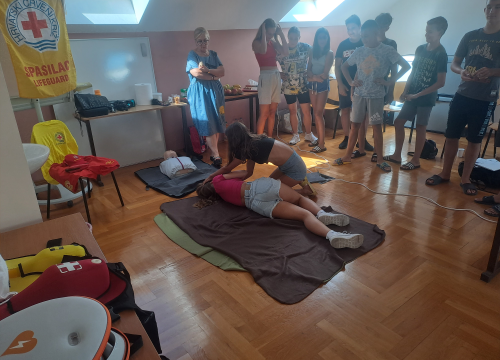 Fotografija 2 - U Vodicama završen tečaj za junior spasioce za učenike sedmih i osmih razreda