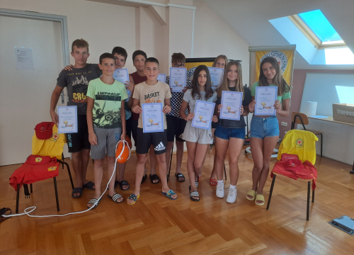 Fotografija 8 - U Vodicama završen tečaj za junior spasioce za učenike sedmih i osmih razreda