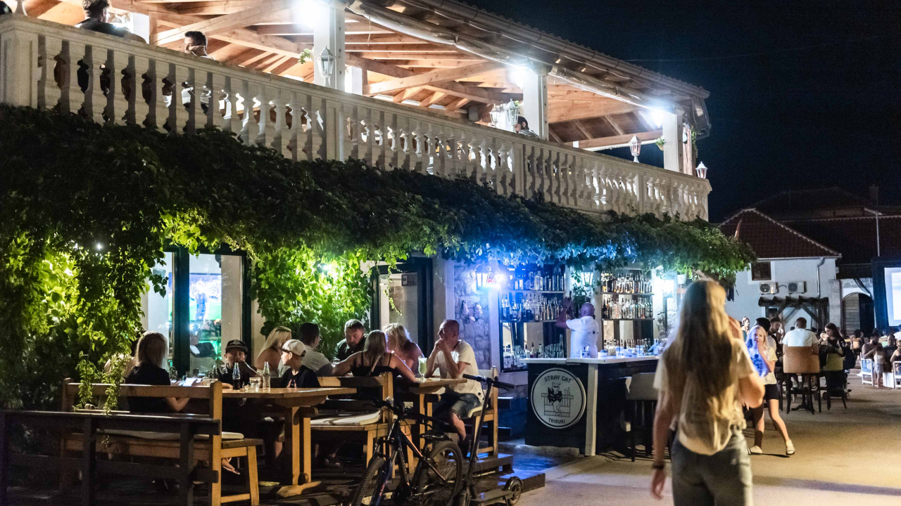 Rock'n'roll, finger food i kokteli: Stray Cat mjesto je koje morate posjetiti!