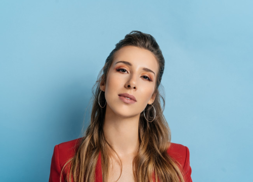 Nela Đinđić razlog je zašto ovaj utorak trebate baciti đir do Vodica